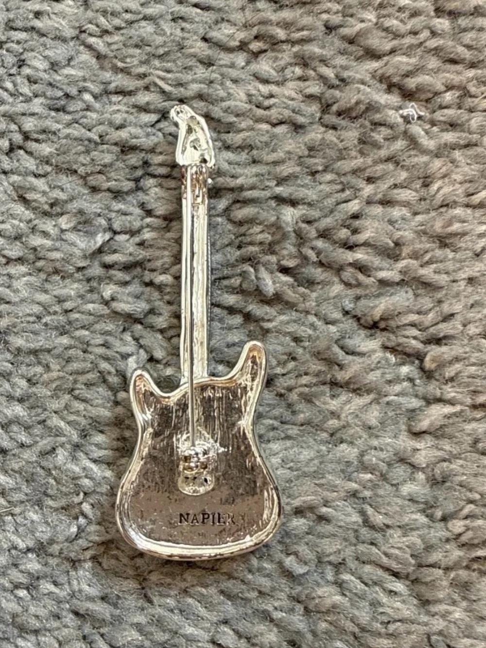 ✅Napier Silver Guitar Pin